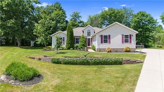 7518 Fantail Dr, Northfield, OH 44067