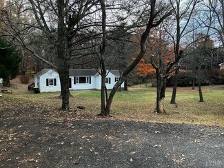 145 Winesap Rd, Madison Heights, VA 24572