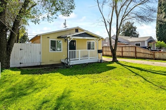 2052 Elmwood Ave, Stockton, CA 95204