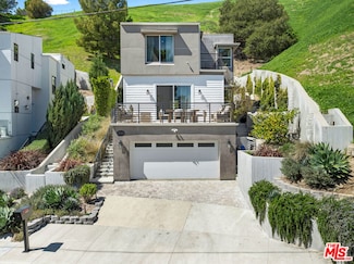 4969 Llano Dr, Woodland Hills, CA 91364