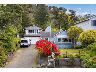1745 Pearl St W, Tillamook, OR 97141