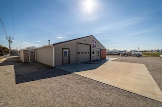 1530 E 6th St, Concordia, KS 66901