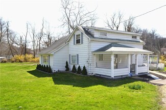4776 Kings Creek Rd, Weirton, WV 26062