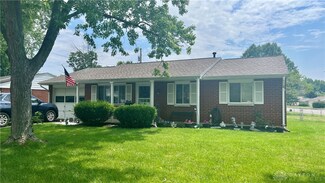 1008 Nutmeg Square S, Troy, OH 45373