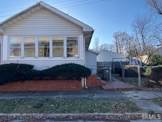 913 E Scott St, Vincennes, IN 47591