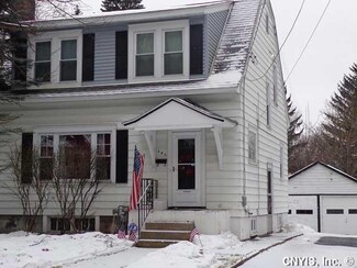 141 Monticello Dr N, Syracuse, NY 13205