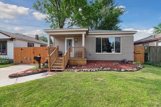 35043 Currier St, Wayne, MI 48184