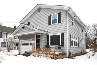311 Weaver St Unit T, Winooski, VT 05404