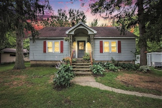 7079 U S 12, Three Oaks, MI 49128