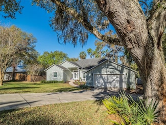 351 Groveland Rd, Mount Dora, FL 32757