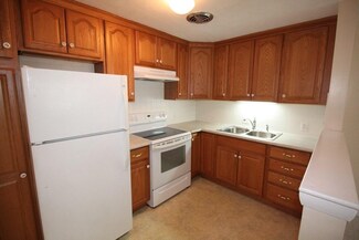 21 Warren St Unit B-2, Waltham, MA 02453
