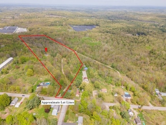 38 Hume Ln, Gardiner, ME 04345