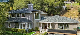 125 Sleepy Hollow Ln, Orinda, CA 94563