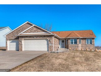 403 Dakota Ave, Roberts, WI 54023