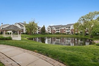 61 Kensington Cir Unit 103, Wheaton, IL 60189