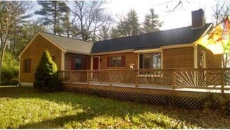 324 High St, Rochester, MA 02770