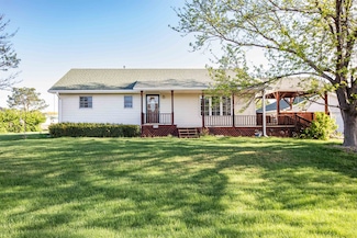 12093 S Cove Dr, Republican City, NE 68971