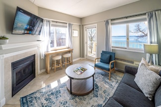 335 Wrigley Dr Unit 401, Lake Geneva, WI 53147