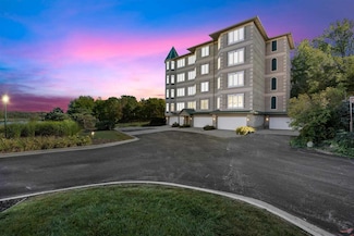 255 Holiday Rd Unit 1, Coralville, IA 52241