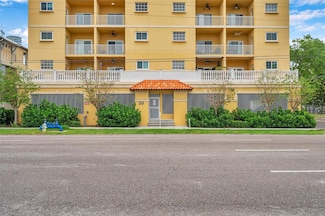 316 8th St S Unit 302, Saint Petersburg, FL 33701