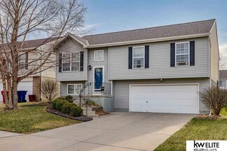 10905 Hanover St, Omaha, NE 68142