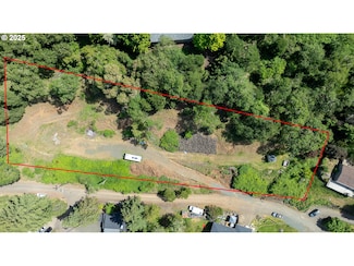 679 SE Fisher Dr, Roseburg, OR 97470