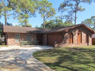 4679 Dolphin Dr, Lake Worth, FL 33463