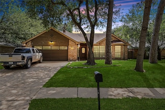 17807 Seven Pines Dr, Spring, TX 77379