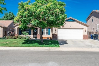 1928 N Bordeaux Way, Hanford, CA 93230