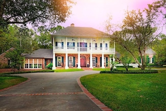 2 Champions Hill Dr, Lufkin, TX 75901
