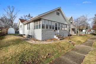 1017 S 34th St, South Bend, IN 46615