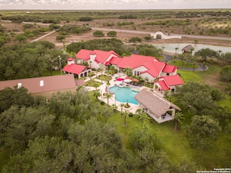 16301 (144? AC) Old U S 183, Goliad, TX