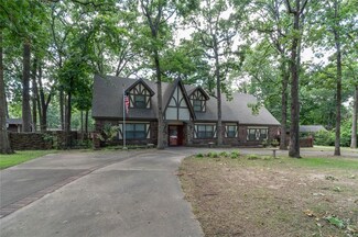 1009 Callie Ave, Tahlequah, OK 74464