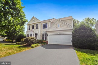 10801 Valley Falls Ct, Manassas, VA 20112