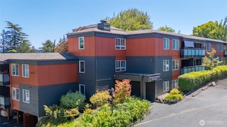 7021 Sand Point Way NE Unit B201, Seattle, WA 98115