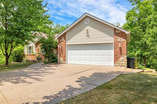 30 Primrose Ct, Warrenton, MO 63383