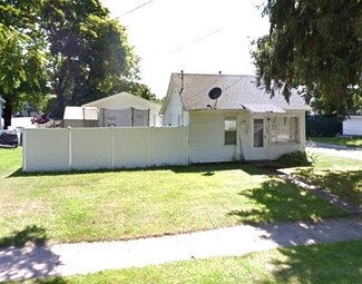 40 E State Rd, Grant, MI 49327