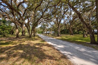 2360 Old N River Rd, Labelle, FL 33935
