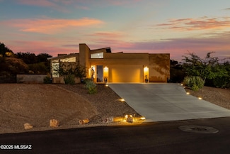 9985 S Rolling Water Dr, Vail, AZ 85641