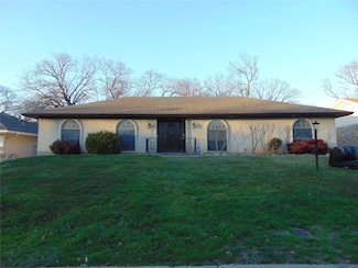 7233 Martha Ln, Fort Worth, TX 76112