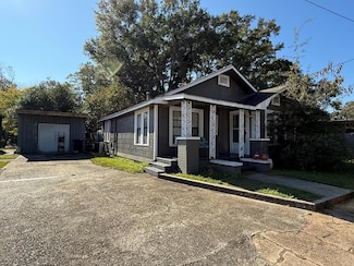105 W Larkin Smith Rd, Poplarville, MS 39470