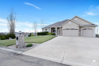 3605 Hawthorne Woods Terrace, Manhattan, KS 66503