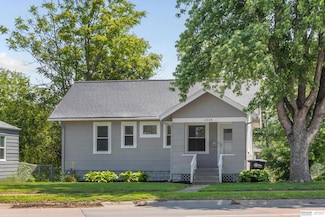 6314 Military Ave, Omaha, NE 68104
