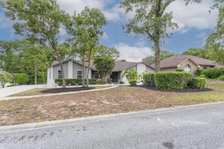 12864 Southern Hills Cir E, Jacksonville, FL 32225