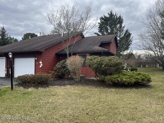 9 Rugby Rd, Slingerlands, NY 12159