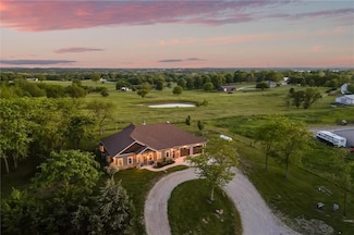 9425 NE 188 St, Trimble, MO 64492