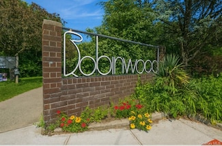 162-49 13th Ave, Whitestone, NY 11357