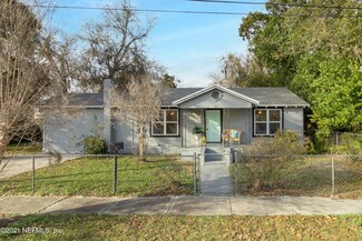 131 E Mciver Ave, MacClenny, FL 32063