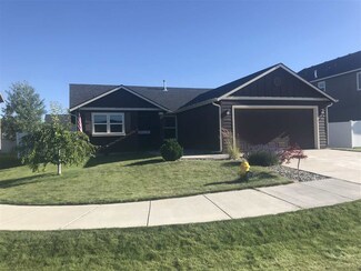 12421 W Pacific Ct, Airway Heights, WA 99001