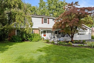 137 Willowbend Dr, Penfield, NY 14526
